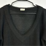 POL Oversized Waffle Weave Black Short Sleeve V-Neck Top Size Small Photo 5