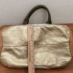 B Makowsky B. MAKOWSKY Tan Beige Gold Leather Slouchy Double Handle Shoulder Bag Photo 4