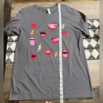 Bella Canvas  Graphic lips T-Shirt Photo 7