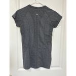 Lululemon swiftly heathered gray tech shirt with mesh panel detail size 8 Photo 2