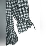 Holding Horses Anthropologie Popover Button Down Shirt Size 4 Black and White Photo 7