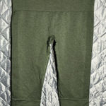 Lululemon athletica flow crop leggings women’sForest Green compression short Photo 0