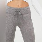 Aerie Women’s Offline by Regular Rise Short Inseam Warmup Legging Heather Gray M Photo 3