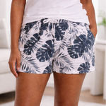 Nautica  Blue & White Tropical Leaf Print Linen Blend Shorts Women’s Size Medium Photo 0