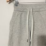 Lululemon • scuba high-rise cropped jogger heathered core ultra light grey sz 0 Photo 7