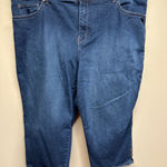 Gloria Vanderbilt  Amanda All Around Slimming Effect Capris Womens 18W Dark Wash Photo 0