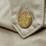 Tory Burch Beige Khaki Bermuda Walking Shorts Golden Hardware Classic Summer Sz8 Photo 3