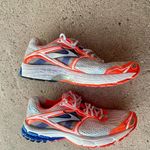 Brooks Ravenna 5 Running Shoes Women’s Size 9.5 Photo 3