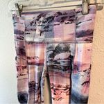 Lululemon Fast & Free 7/8 Tight II *Nulux 25"
Sunrise Silhouette Multi Photo 9