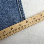 American Eagle  Sz 2 Mom Jeans Stretch High Rise Busted Knee Light Wash Denim Photo 14