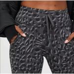 Aerie Offline By  High Rise Tie Front Giraffe Pattern Black Gray Leggings XS‎ NWT Photo 9
