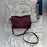 Liz Claiborne purple handbag Photo 3