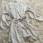 Victoria's Secret Victoria’s Secret angel robe Photo 2