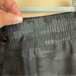 Kyodan Black Gray Camouflage Crop Joggers Pants Medium Photo 1