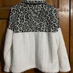 Pink Lily Sherpa Pullover Photo 1