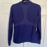 Title Nine  Purple Women’sSwift 1/4 Zip Pullover Jacket Size M Photo 3