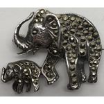 Vintage 925 Sterling Silver ELEPHANT & BABY PIN Authentic Marcasite‎ Gemstones Photo 7