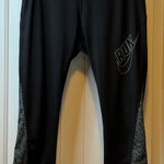 Nike  Dri FIT Women's Black Running Crops Leopard Print Athletic Leggings M # Photo 0