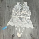 Mentionables x Shawn Johnson East NWT eyelash Lace Chemise Thong bodysuit White Photo 7