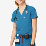 FIGS  Scrub Set top and bottom Alps Blue RARE Photo 2