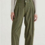 NWT EDWIN Jeans Isla Olive Green
Pleated Barrel Leg Trouser
Pant Sz 29 $208 Green Photo 0