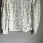 Waimari Magnolia Floral Button Photo 11