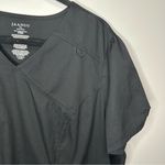 Jaanuu Women’s  Size 1x Black Short Sleeve Scrub Top With‎ Pockets Photo 1