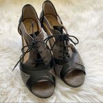 Taryn Rose  Vintage Style Leather and Suede Oxford Heels Black and Taupe/Grey 37 Photo 6