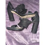 Gianni Bini Black Ruffle Heeled Sandals Ankle Strap Block Heel Women's Size 8.5 Photo 2