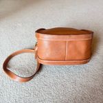 Madewell  Leather Sydney Crossbody Bag Burnished Caramel Tan Magnetic Closure Photo 4