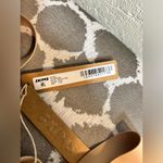 SKIMS  NWT naked v plunge. Amazing intimates that feel like skin. Great gift NWT Photo 1