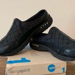 Easy Spirit  Traveltime Women's Classic Mules  8.5 Medium Blk/Silver Photo 0