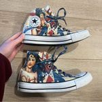 Converse  Wonder Woman DC Comics High Top Women’s Sneakers Size 6 Photo 1
