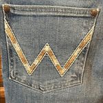 Wrangler Women's Blue Jeans Photo 1