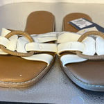 Universal Threads Universal thread with tags slip on sandals. White with beautiful tan size 6 1/2. Photo 0