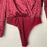 NWT Lulu’s Cheetah Print Burgundy Long Sleeve Bodysuit Size XS Red Photo 5