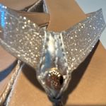 Tommy Bahama | Ladies Thomas glitter flip-flop sandals. Size: 8.5. Photo 2