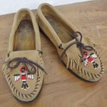 Minnetonka Beaded Ladies' Suede Moccasin Flats Size 9 Photo 0
