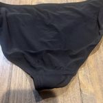 Robin Piccone  black bikini bottoms Photo 4