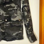 Love Tree 265.  Green Camo Zip-Up Jacket | Size Large | Casual Lightweight Hoodie Photo 4