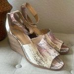 Vince Camuto size 8M ankle strap leather wedge heels Photo 0