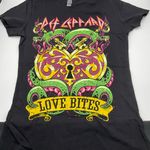 Next Level Apparel NWOT DEF LEPPARD LOVE BITES T SHIRT BY NEXT LEVEL Photo 4