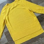 Old Navy yellow sweater / crewneck / trend 2025 / yellow crewneck Photo 6