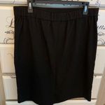 Bobbie & Brooks Black midi skirt elastic waist band in the back L Photo 2