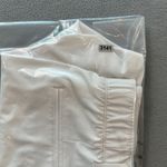 Under Armour  Womens Golf Shorts 14 Off White Flat Front Stretchy Lightweight Photo 7