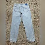 Abercrombie & Fitch  The Mom High Rise jeans size 8/29 light wash Photo 2