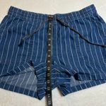 J.Crew High Rise Seaside Short in Indigo Stripe Size Medium Beach Coastal Photo 11