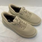 Kizik Roamers Men’s 9.5 Women’s 11 Beige Size undefined Photo 1