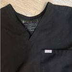 FIGS Scrubs Photo 2