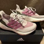 Adidas Mauve Ultraboost 21 Sneakers Photo 0